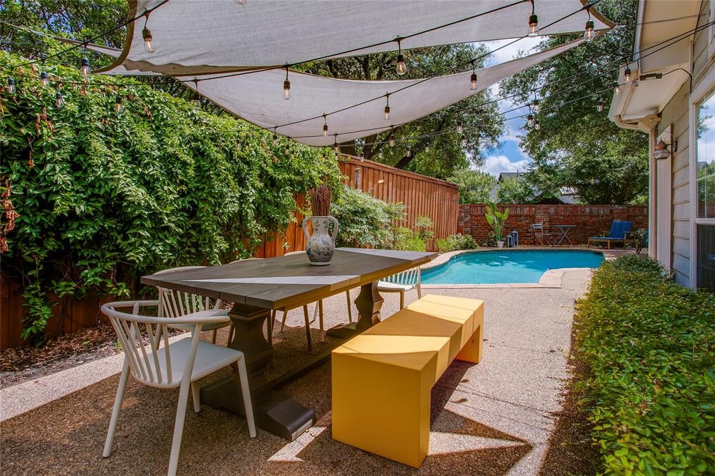 14628 Dickenson Court — photo