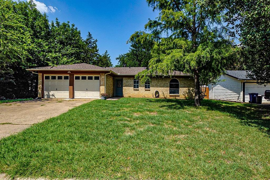 548 NW Newton Drive — photo