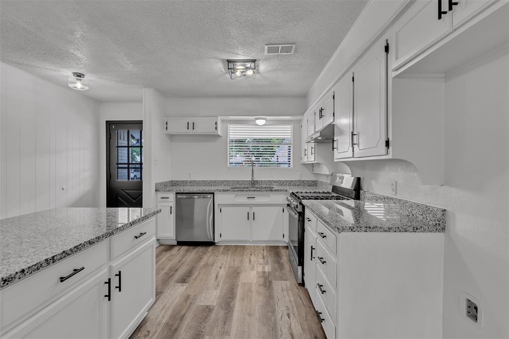3407 NE 10th Street — photo