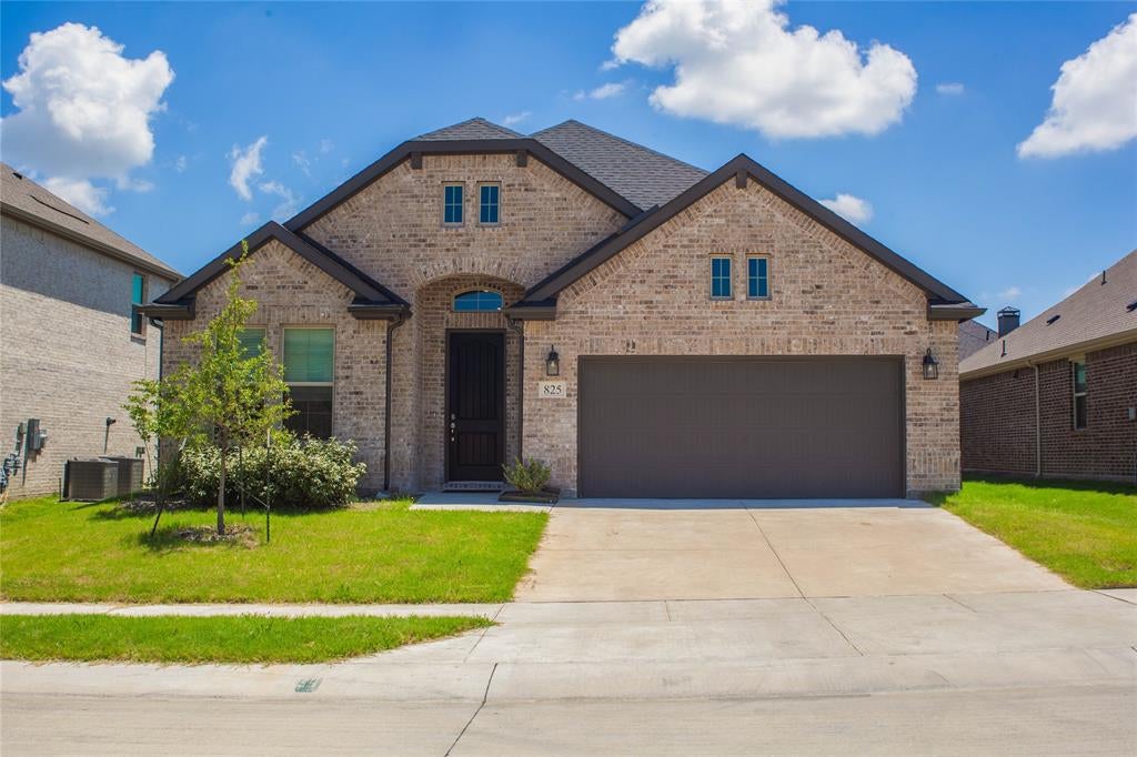825 Allison Drive — photo