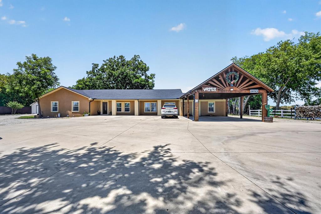 7725 FM 2164 — photo