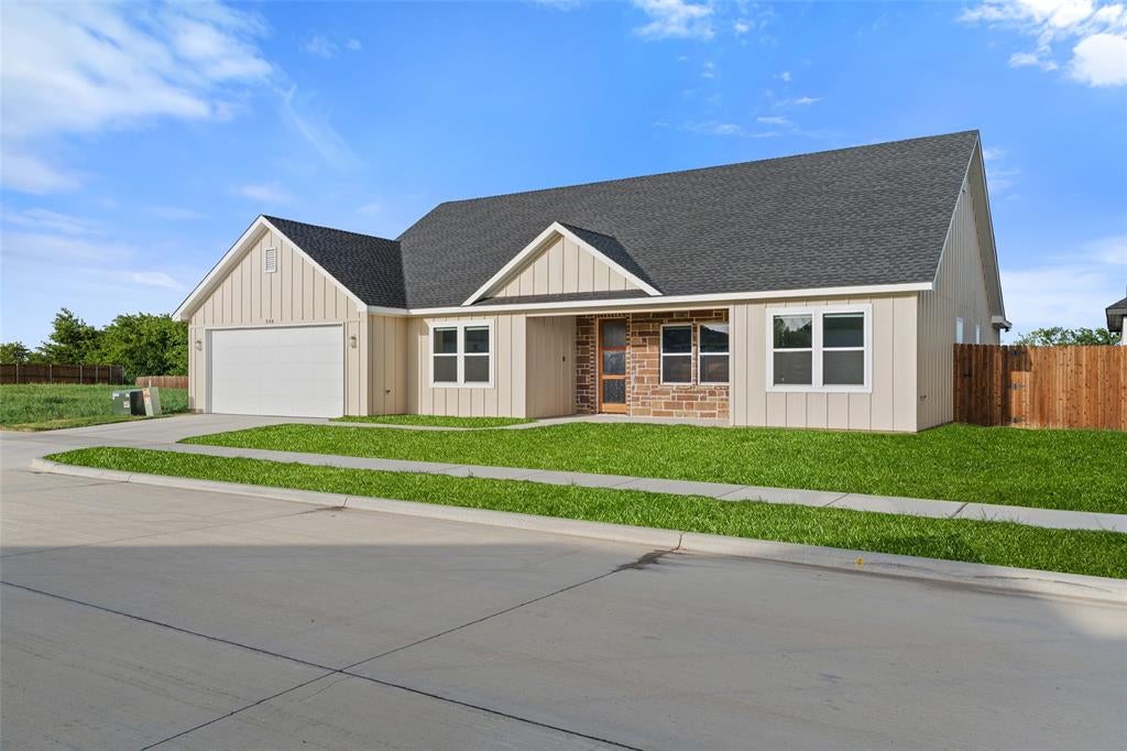 548 Highview Court — photo