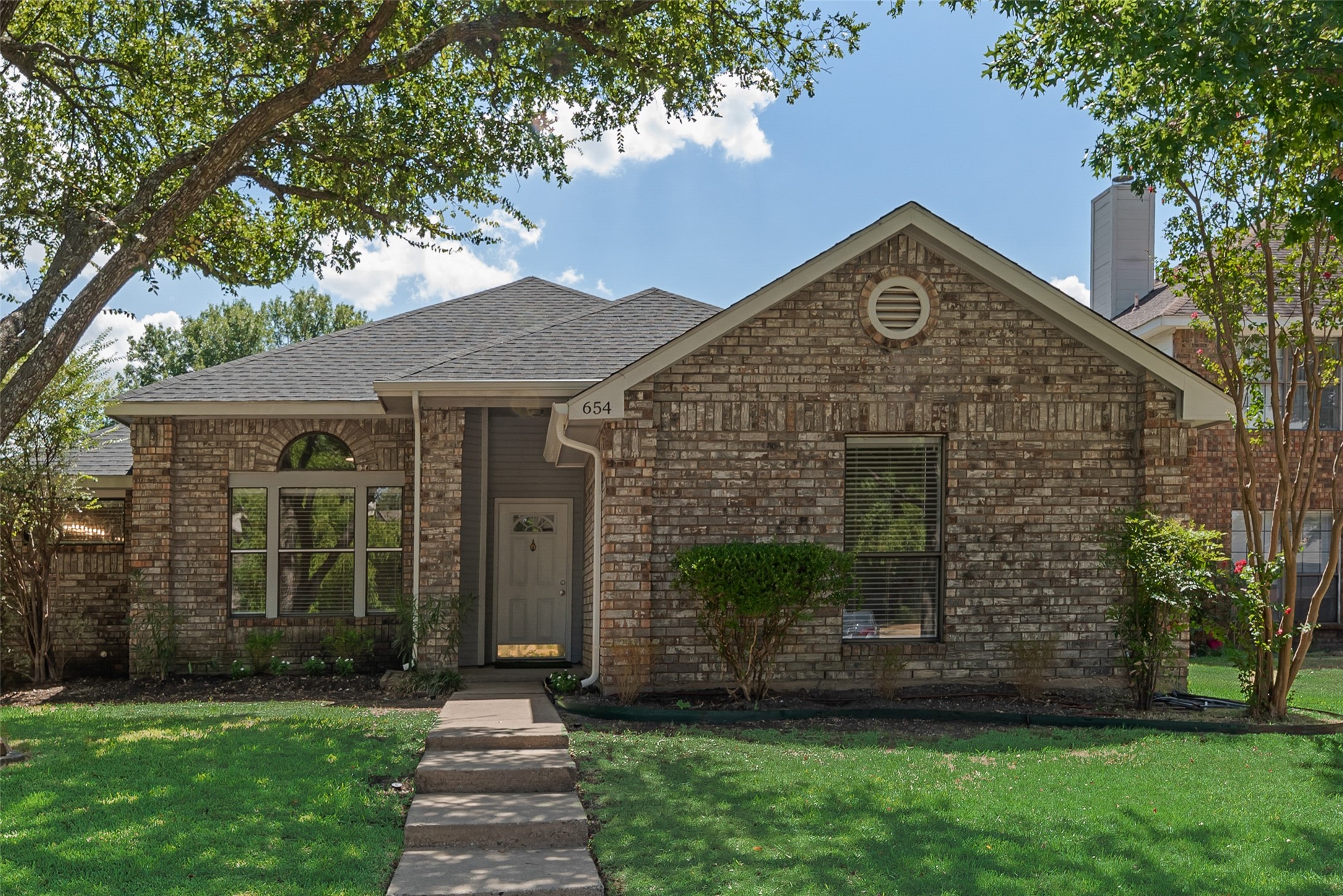 654 Spring Street, Allen, TX 75002 — photo 2