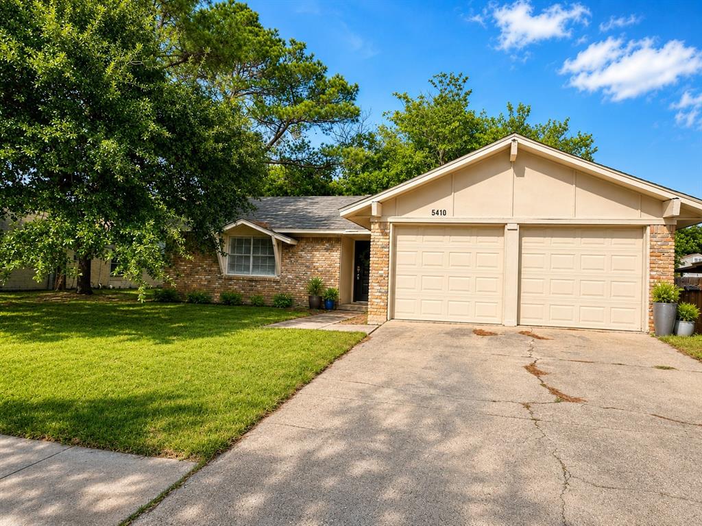 5410 Kings Manor Drive — photo