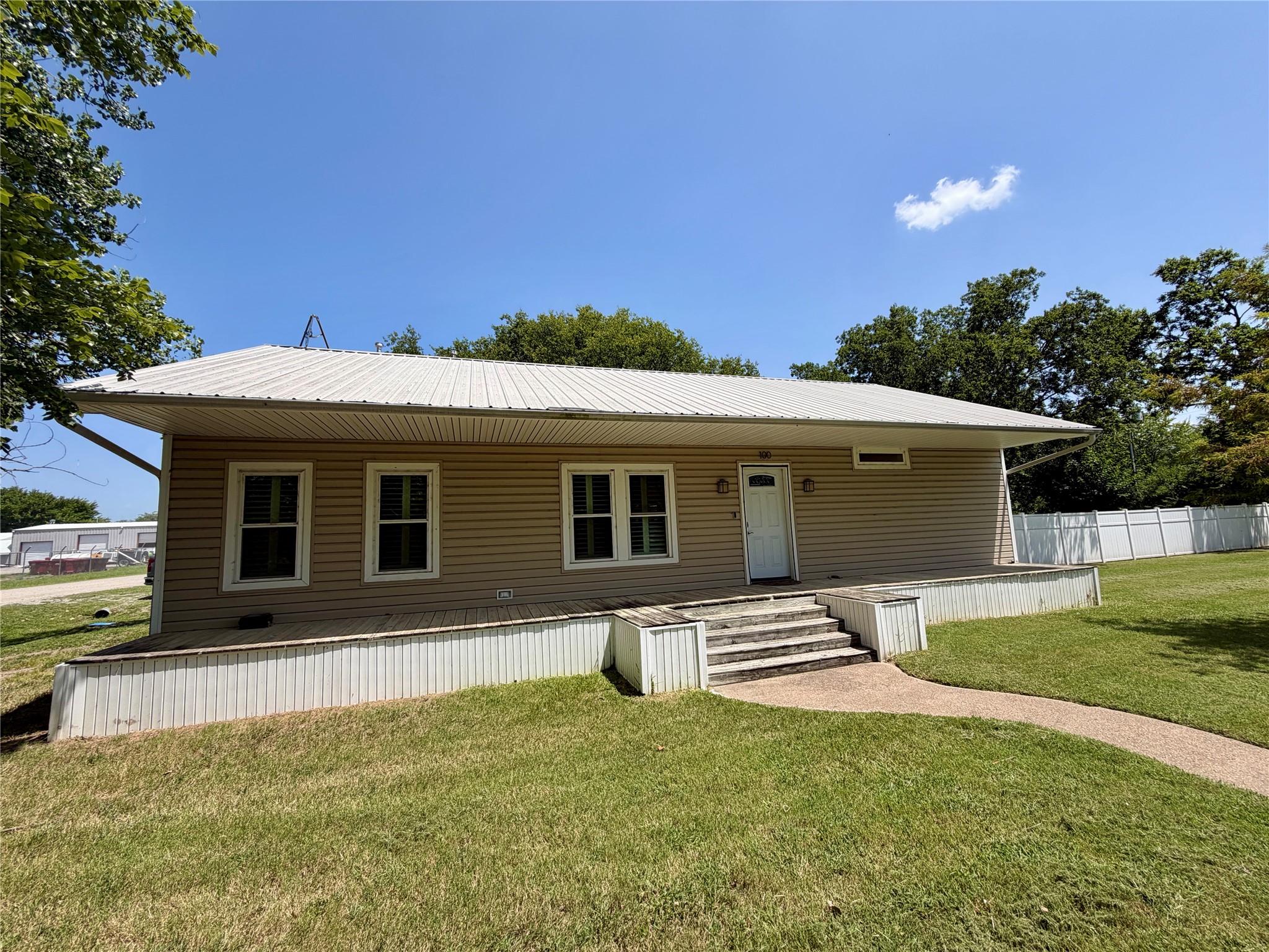 100 E Austin Street, Leonard, TX 75452 — photo 2