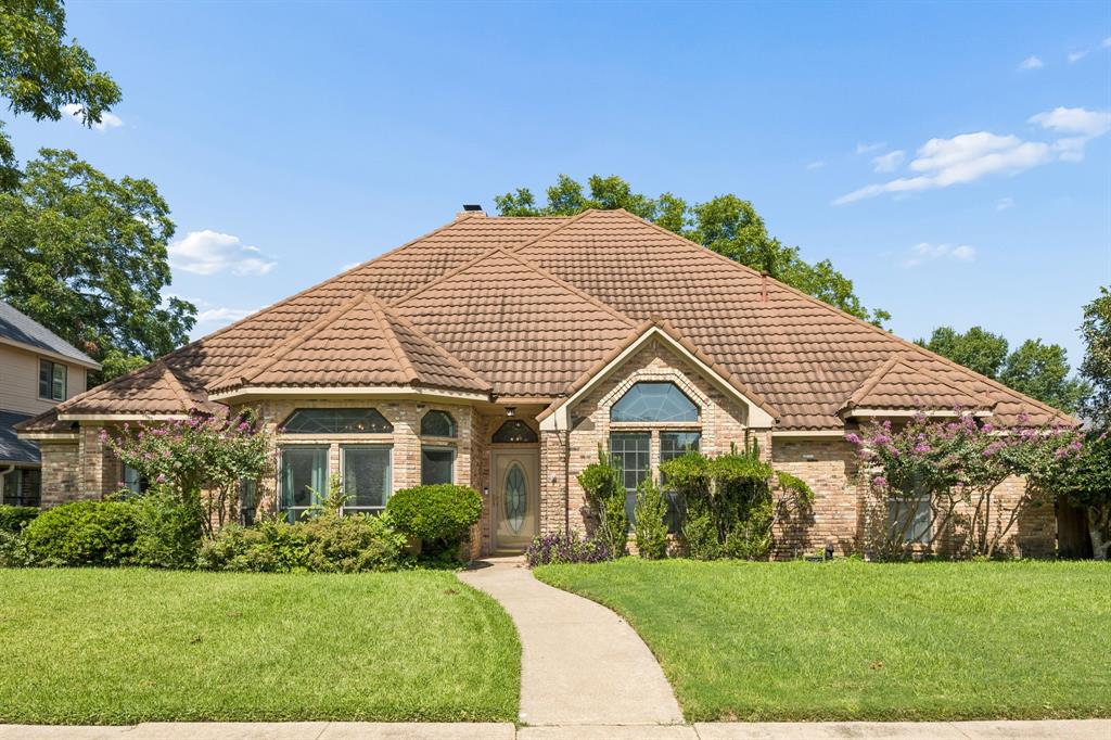 1913 Pecan Ridge Drive — photo