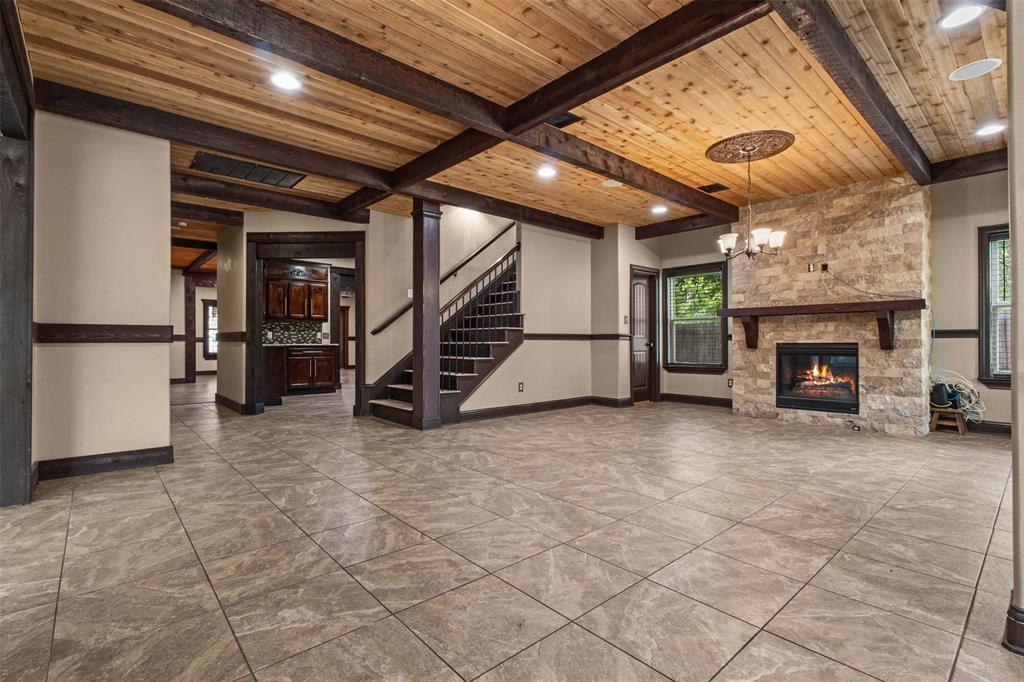 3030 Weisenberger Drive — photo