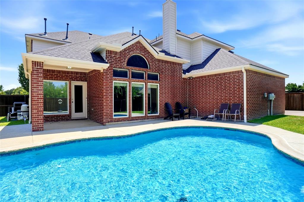 5231 Woodfield Drive — photo