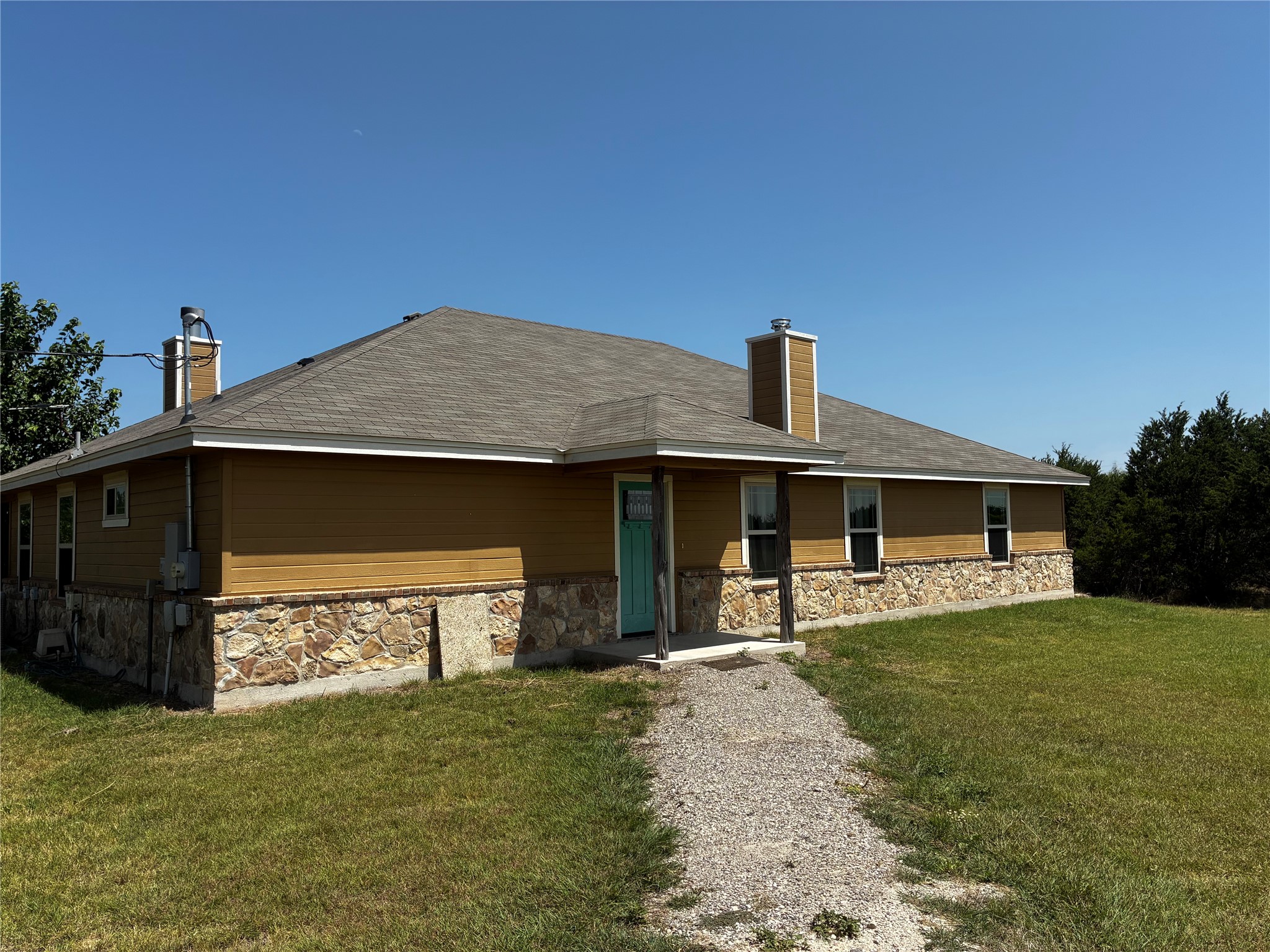 23748 N US Highway 281 — photo