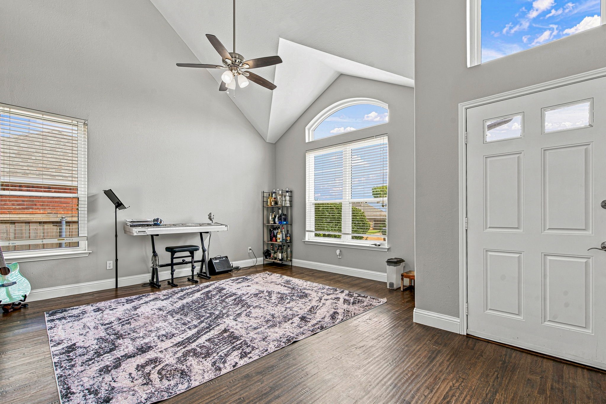 901 Tennison Drive, Euless, TX 76039 — photo 3