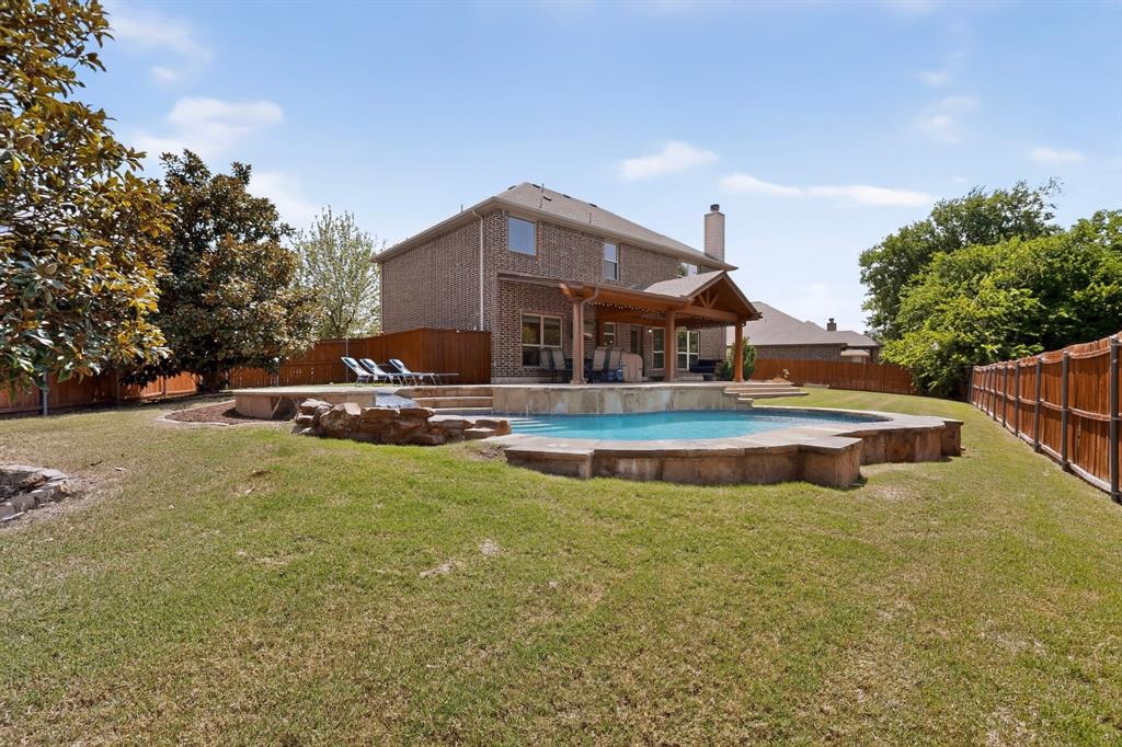 808 Scotland Way — photo