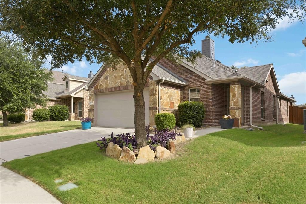 9804 Cottontail Lane — photo