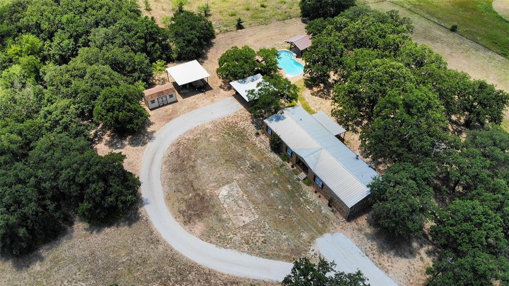 406 Private Road 3706 — photo