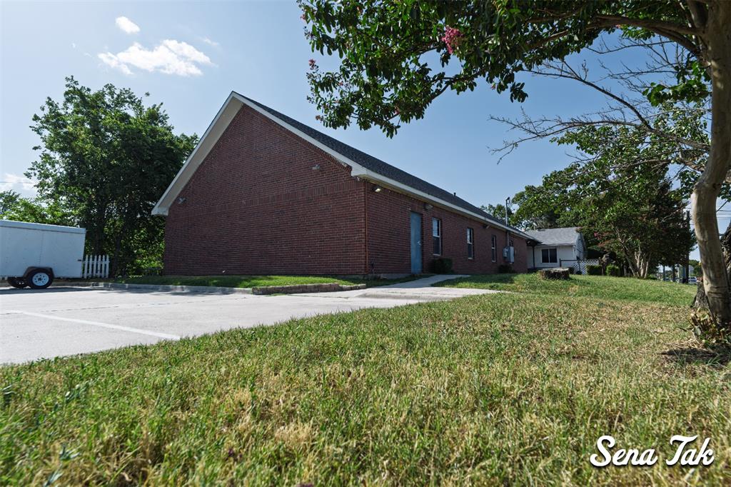 4502 Lawler Road — photo