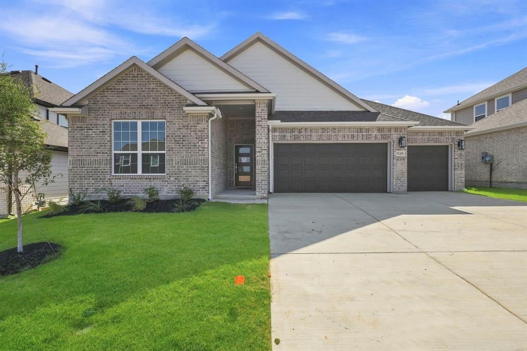 9245 Harrisburg Drive — photo