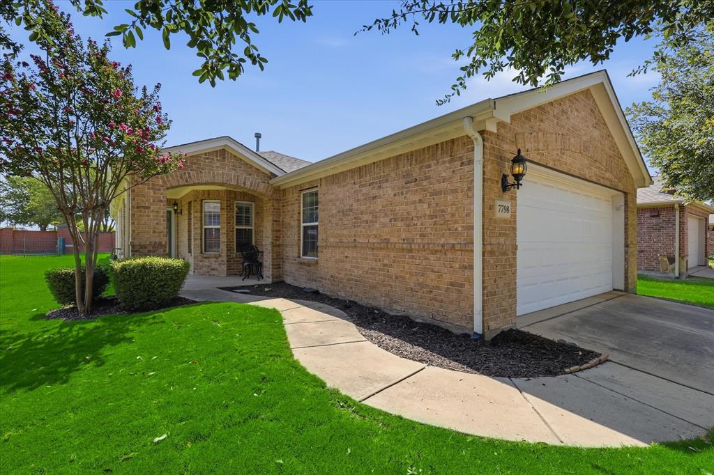 7798 Oakland Hills Lane — photo