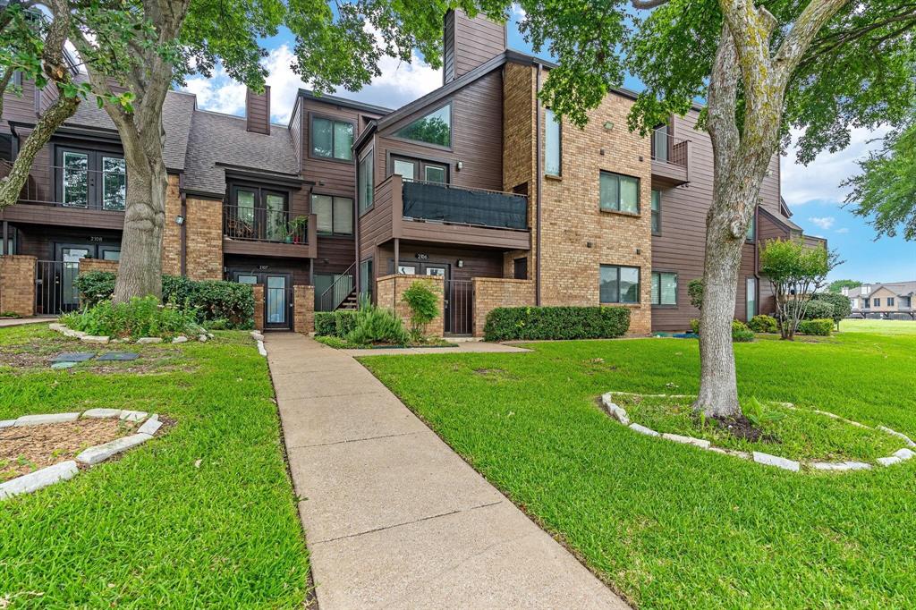 1712 Baird Farm Circle 2106 — photo