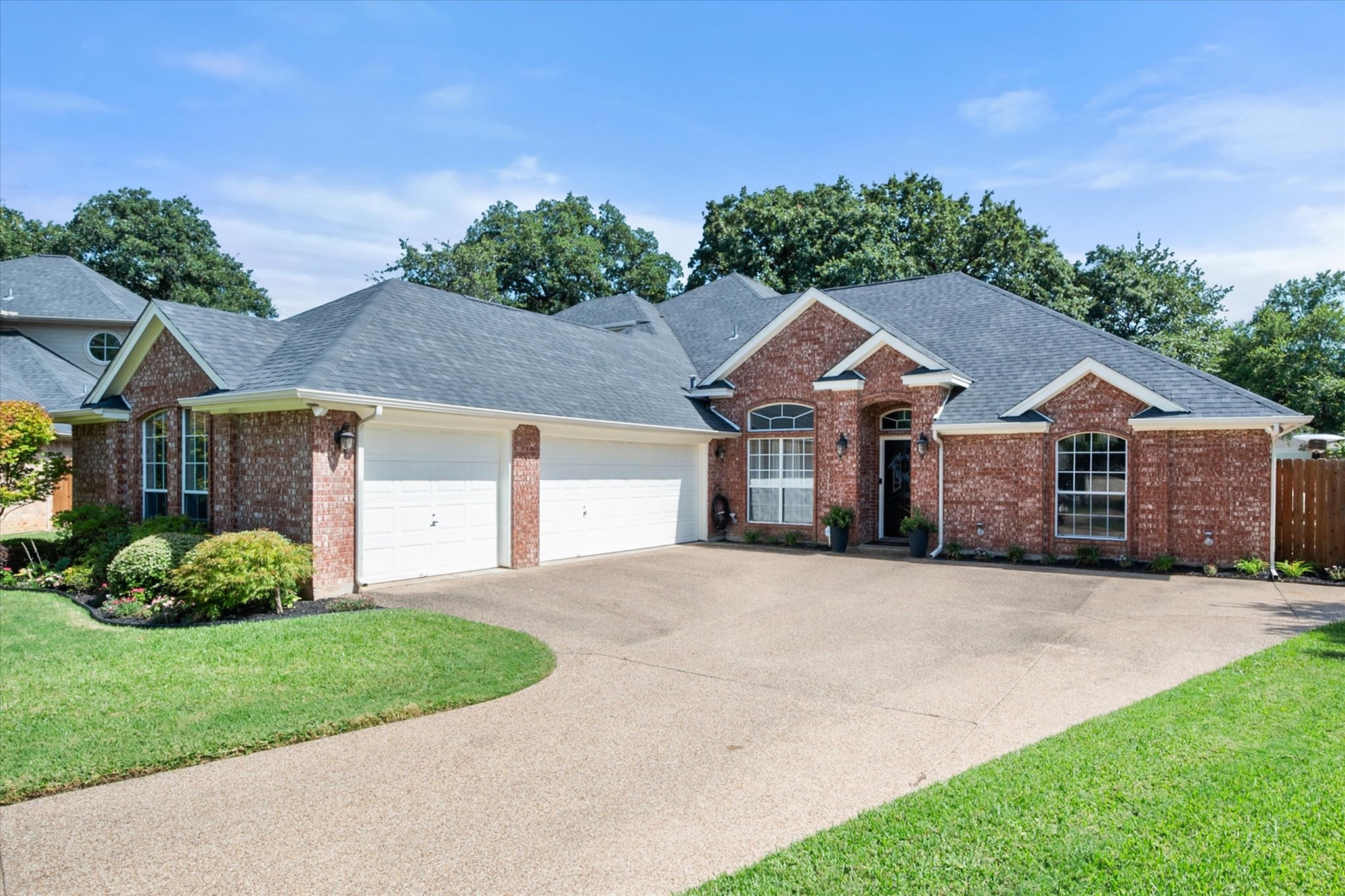 5 Brookside Court, Mansfield, TX 76063 — photo 2