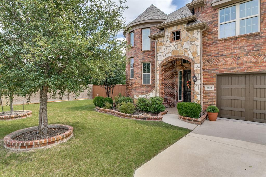 11901 Drummond Lane — photo