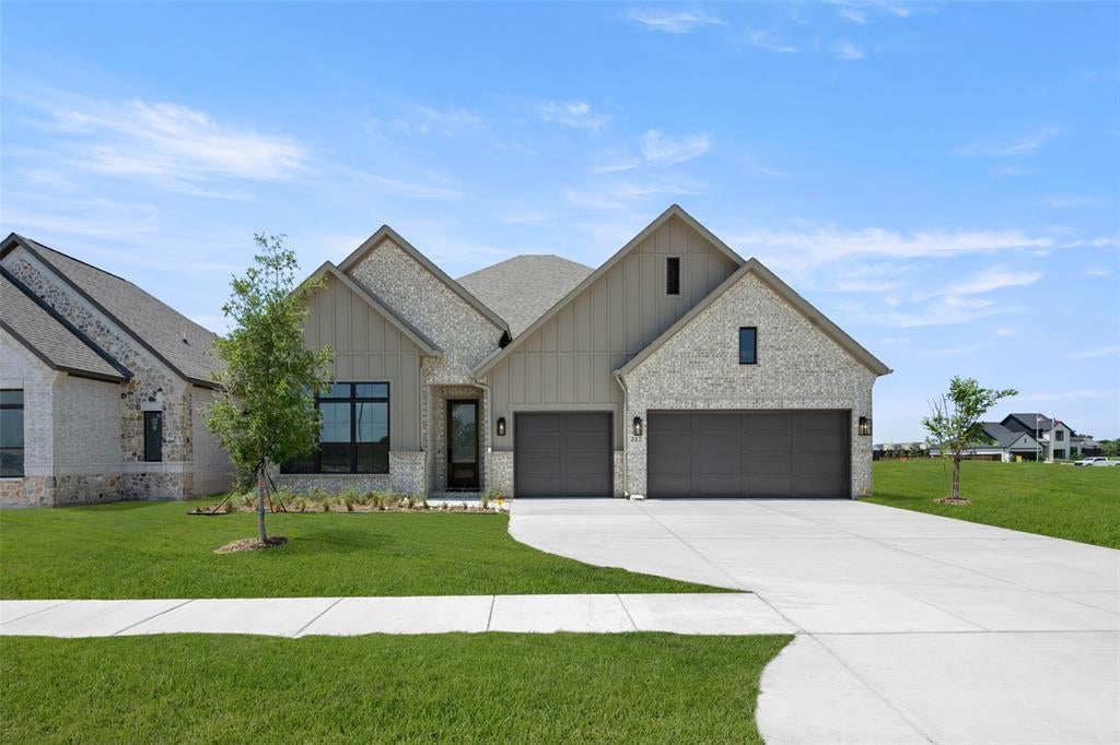 317 Fire Blade Drive — photo