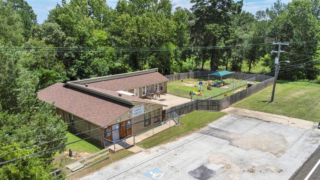 413 State Highway 323 E — photo