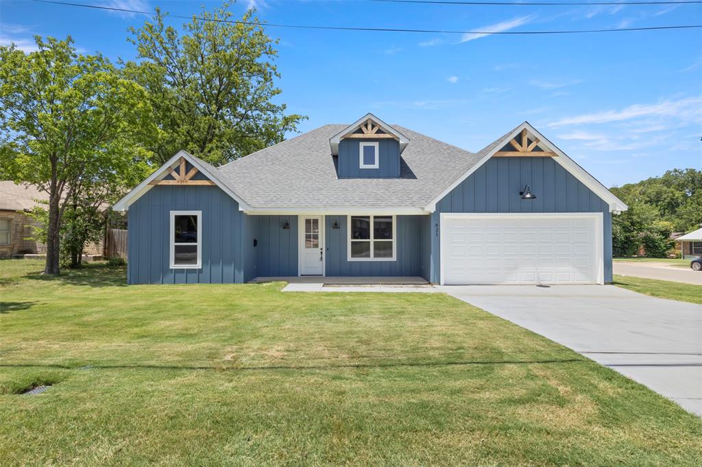 621 Oaklawn Drive — photo
