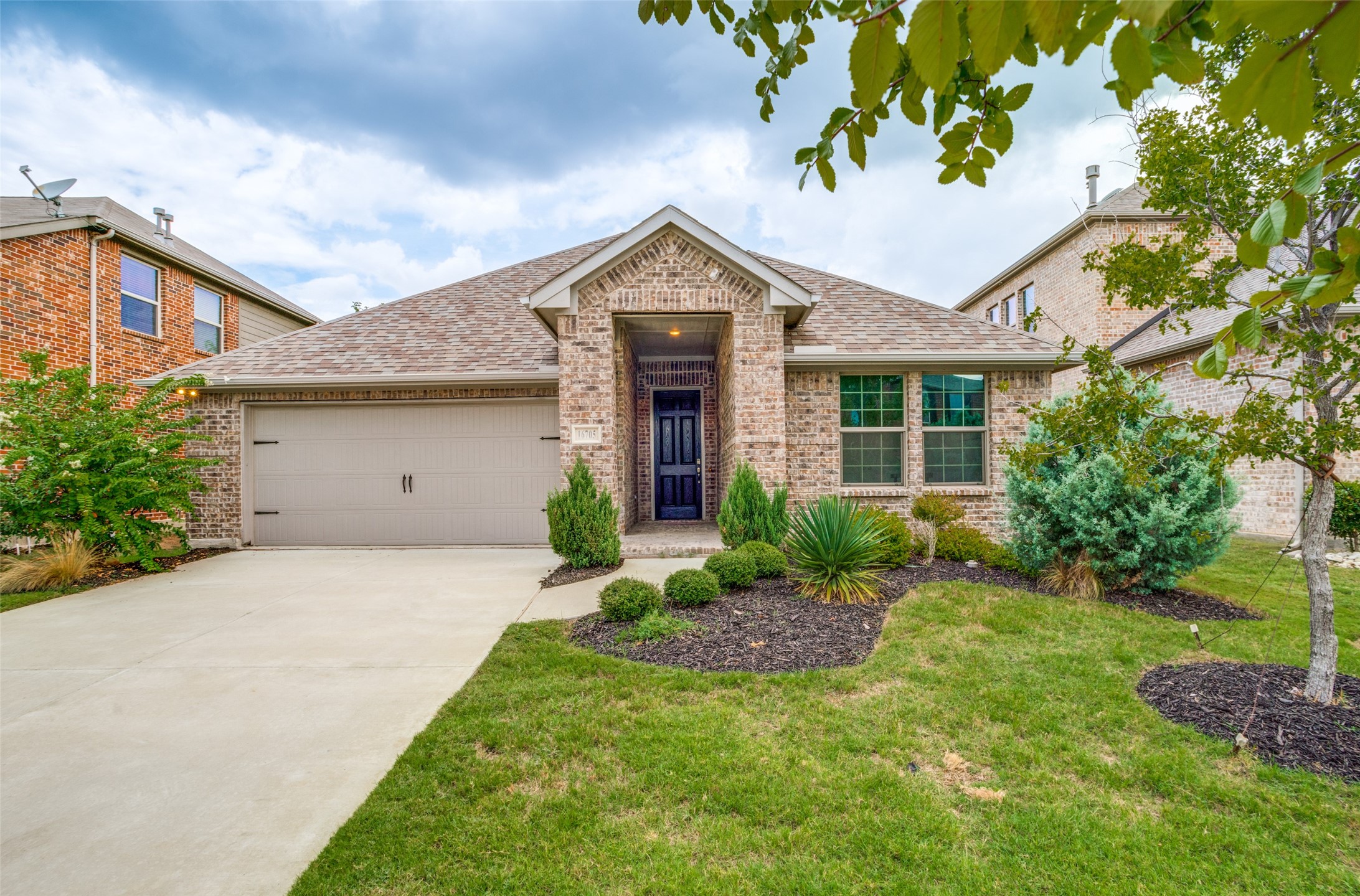 16705 Lincoln Park Lane — photo