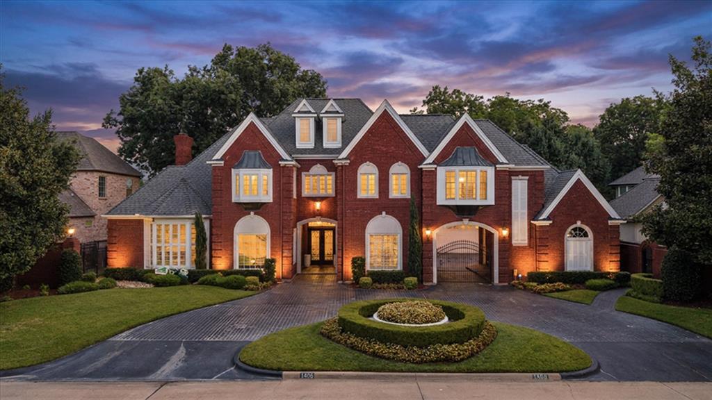 1405 Bentley Court — photo
