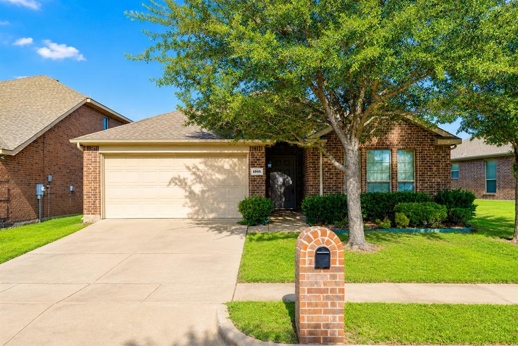 1005 Meadow Green Court — photo
