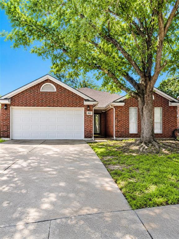 1623 Allen Drive — photo