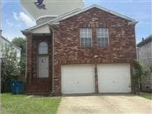 1416 Drake Lane — photo