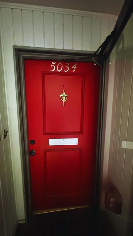 5034 N Hall Street — photo