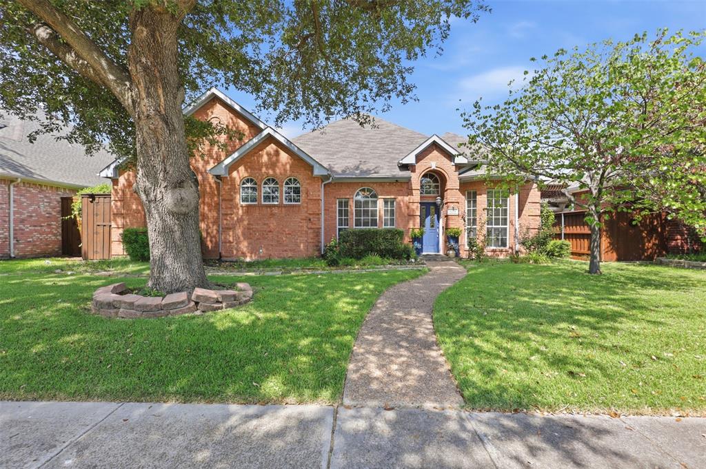 5205 Teddington Park Drive — photo