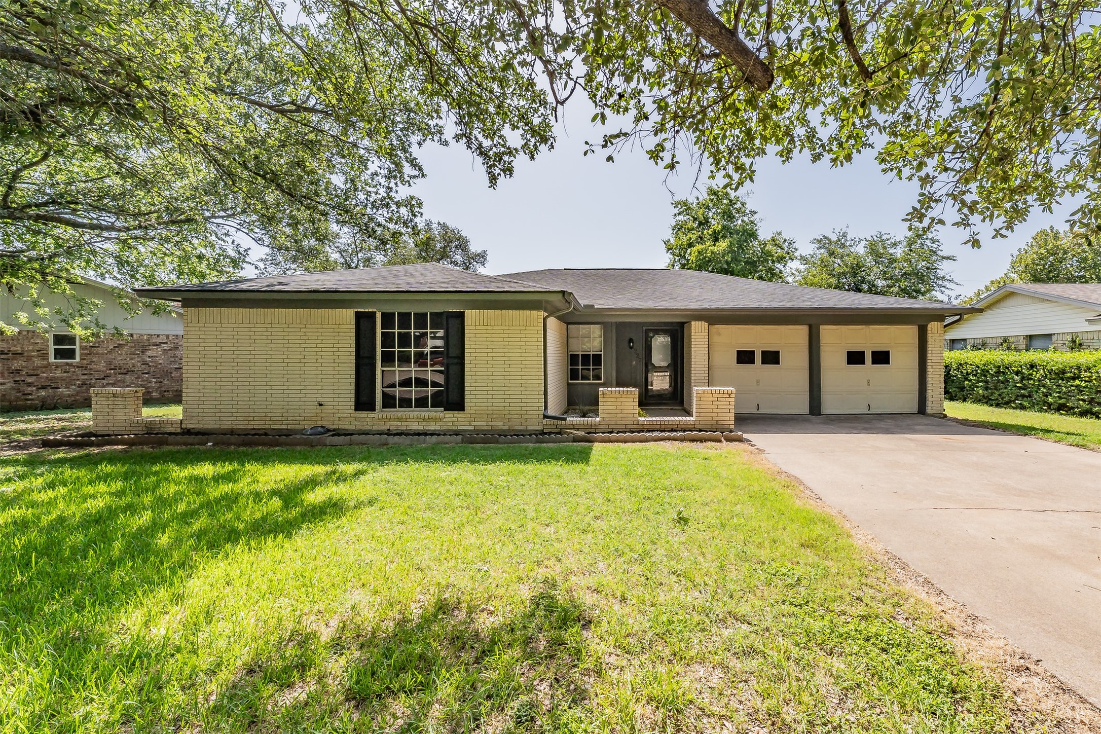 1227 Willowwood Drive — photo