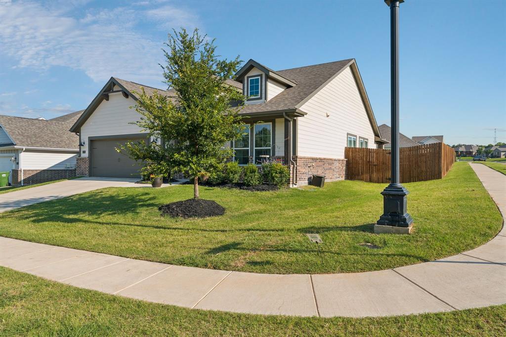 772 Brookside Drive — photo