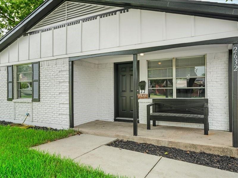 2632 Emerald Drive — photo