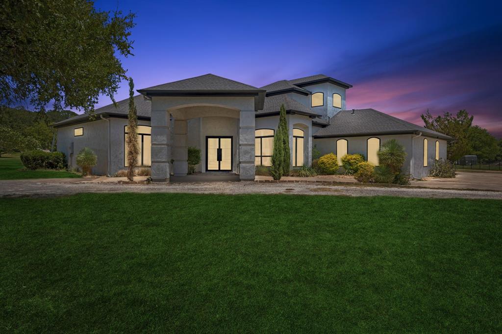 4024 Silver Creek Road — photo