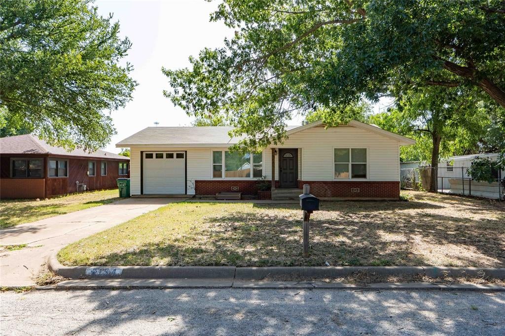 514 McConnell Street — photo