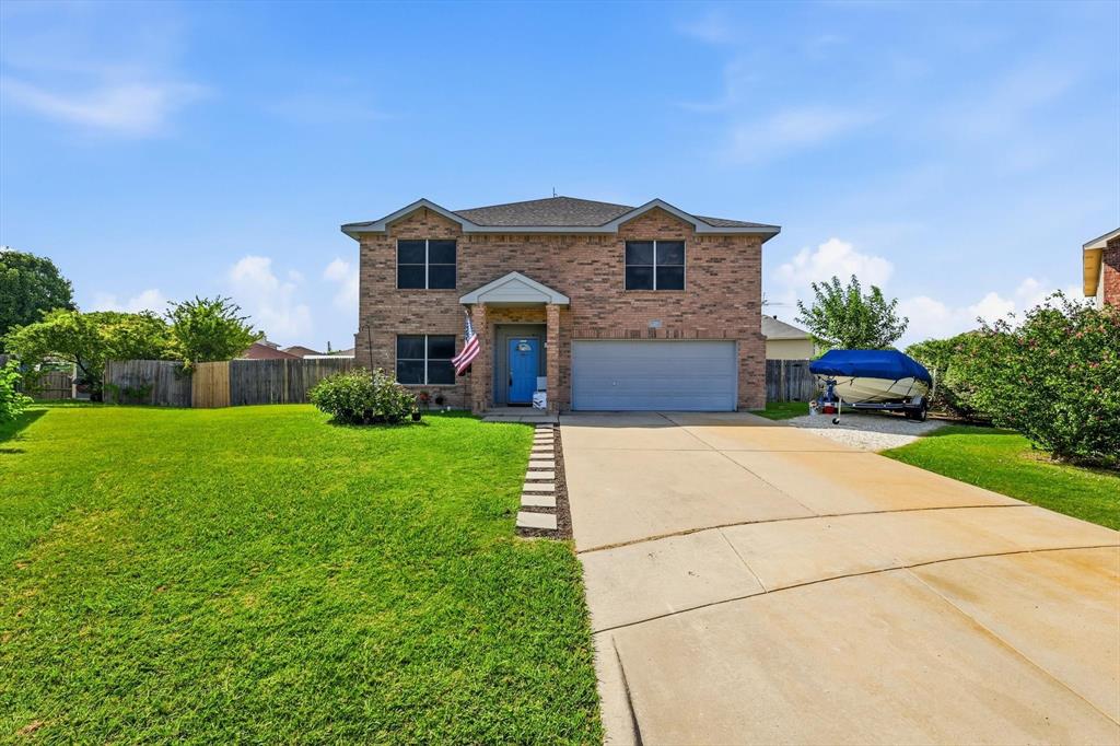 214 Hawthorne Court — photo