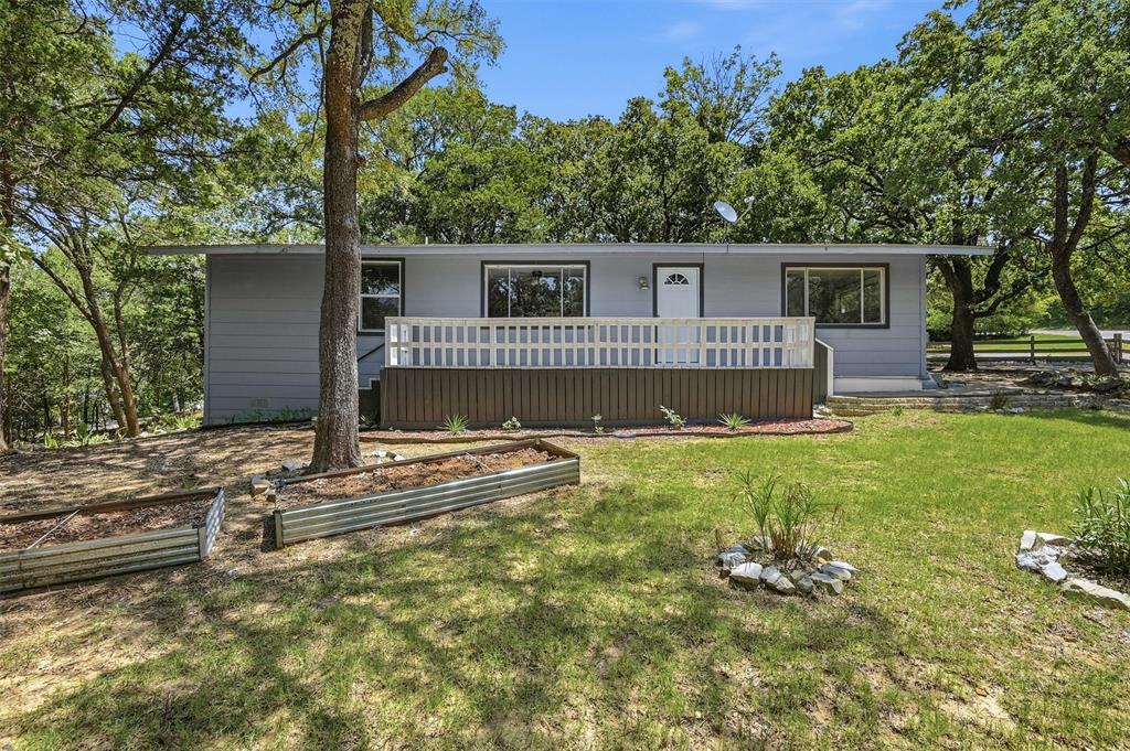 101 Lakewood Lane — photo