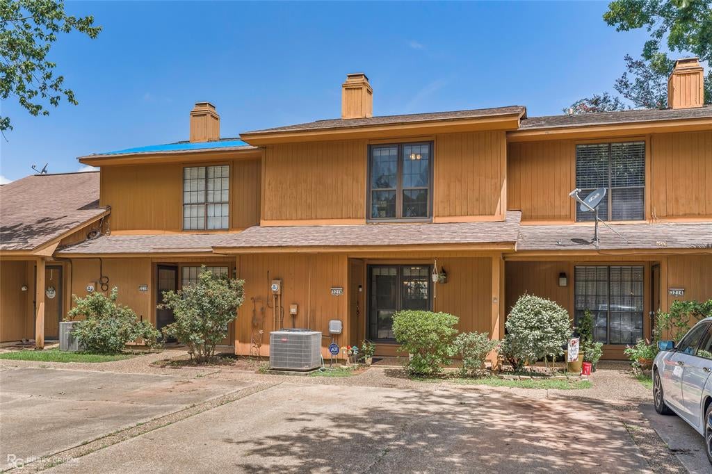3216 Eastwood Drive — photo
