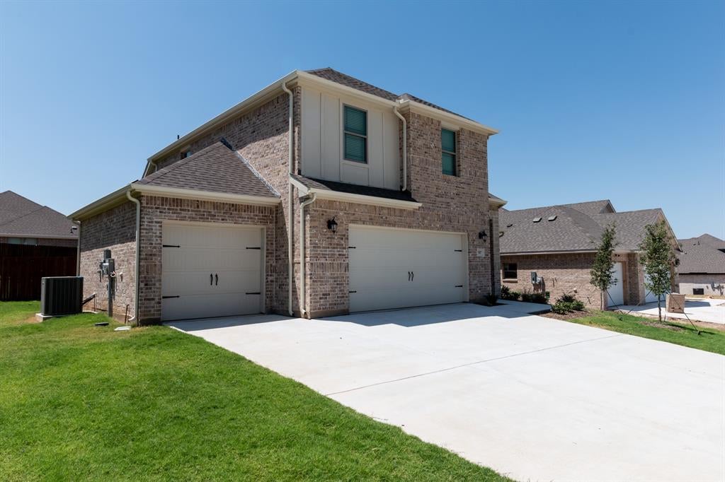 507 Reatta Drive — photo