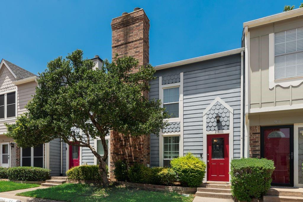 28 Abbey Road, Euless, TX 76039 — photo 2