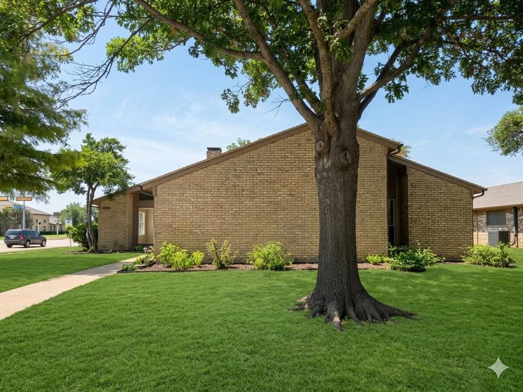 936 E Berkeley Drive — photo
