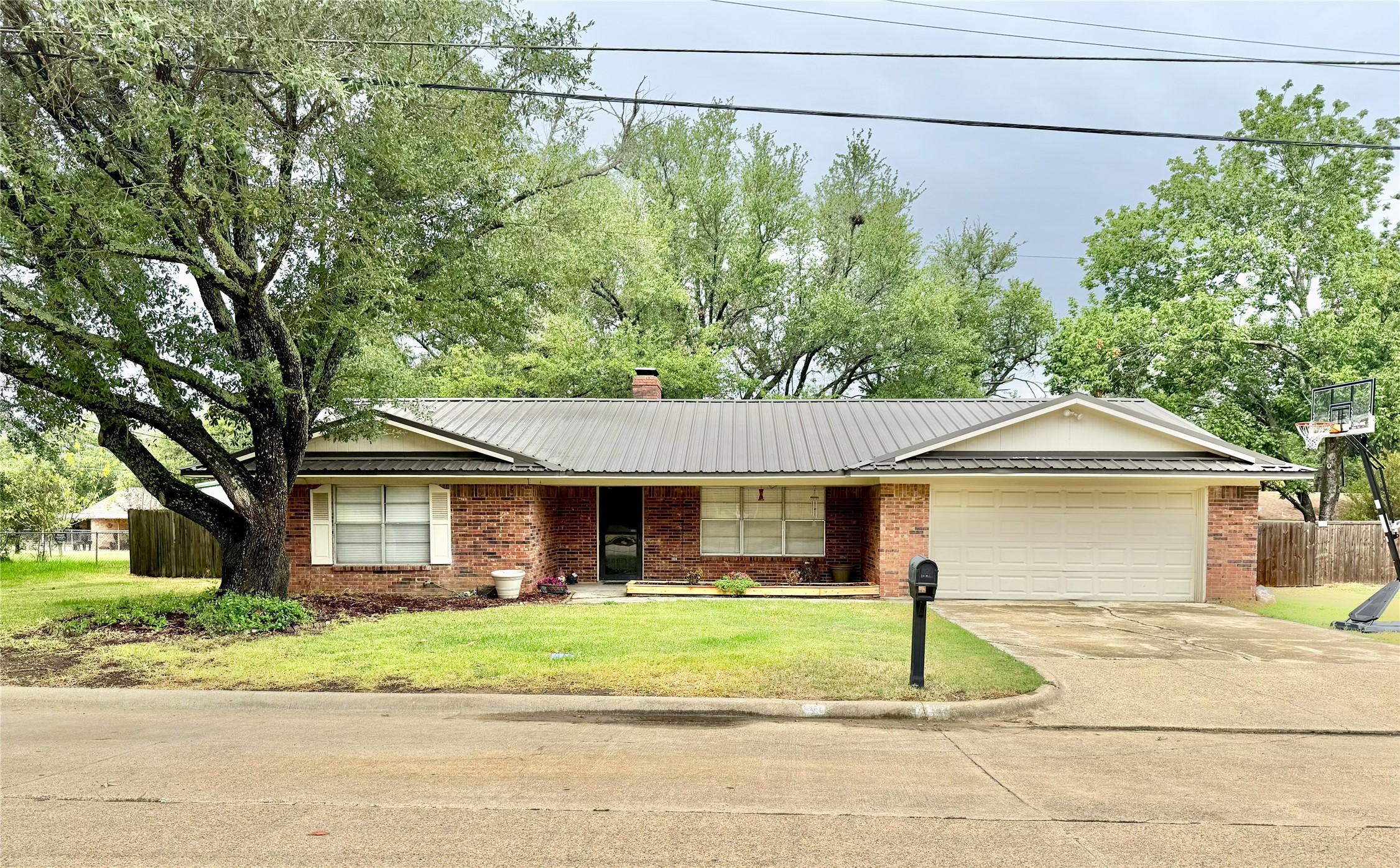 1785 Cypress Lane — photo