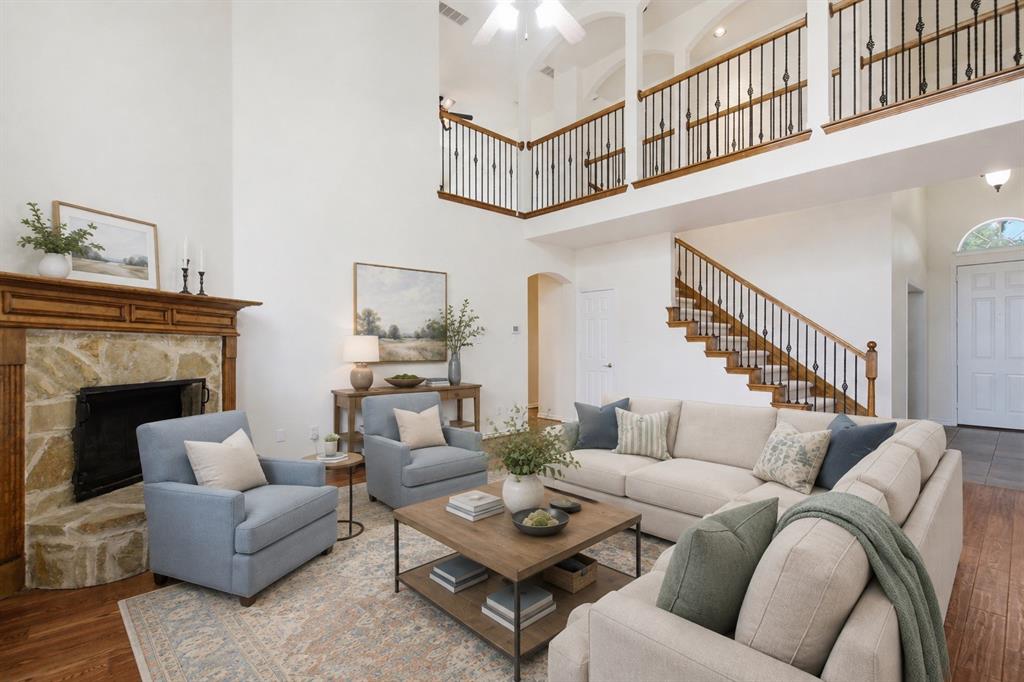 2305 Trickling Creek Drive — photo
