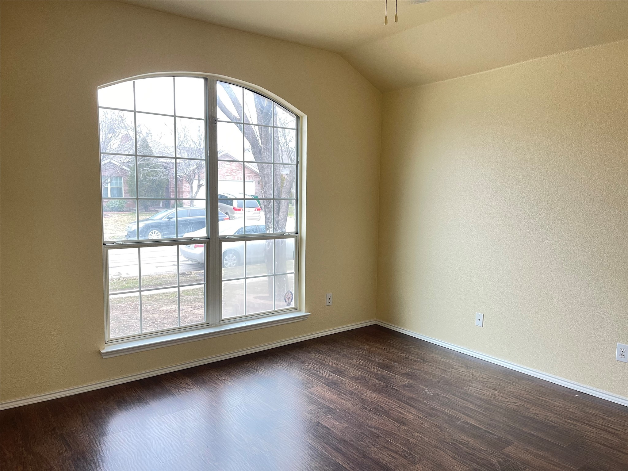 5548 Spring Ridge Drive, Watauga, TX 76137 — photo 2