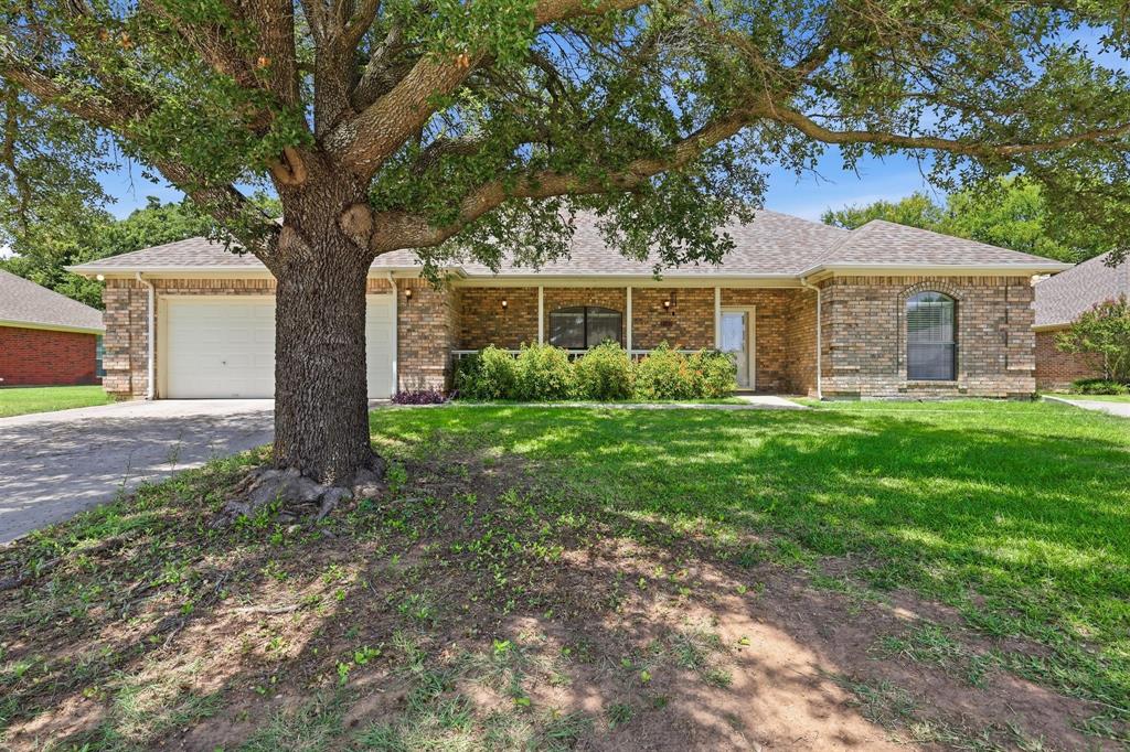2103 Fair Oaks Drive — photo