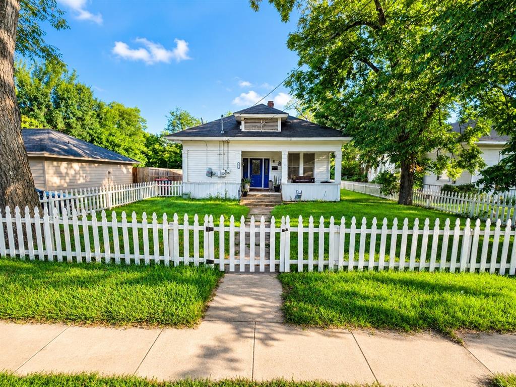 1340 Pine Bluff — photo