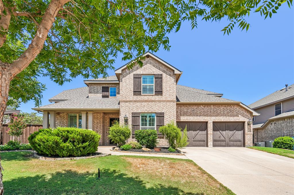 932 Champions Court — photo
